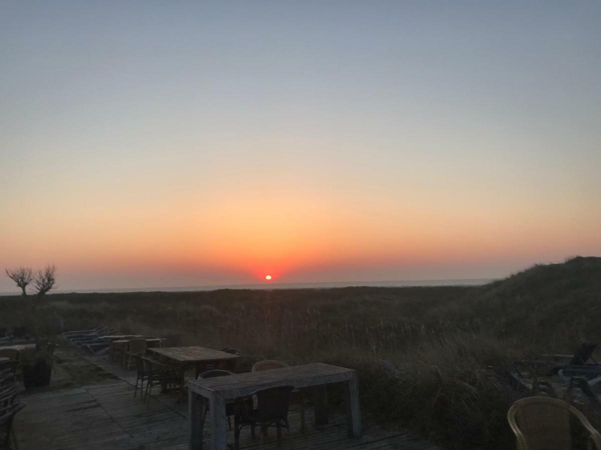 Strandlogement Om De Noord Schiermonnikoog Bagian luar foto
